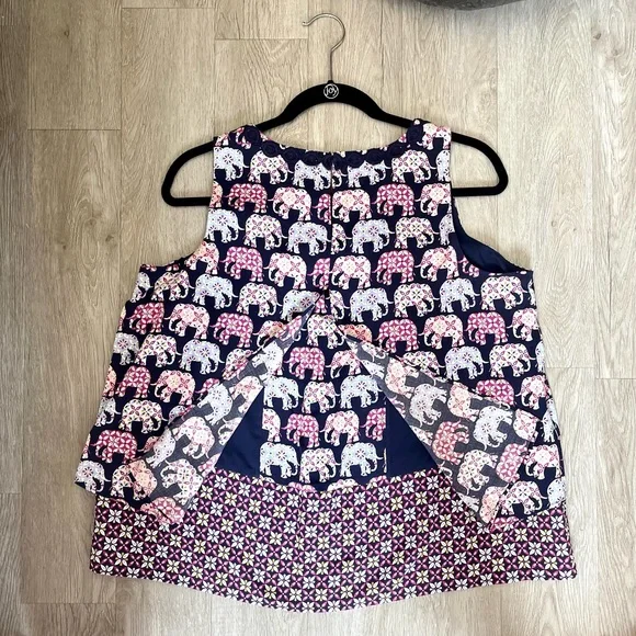 Crown & Ivy sleeveless tiered top! - Picture 6 of 6